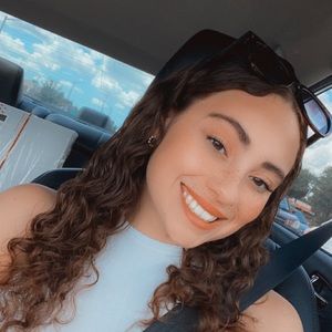 Meet your Posher, Sara